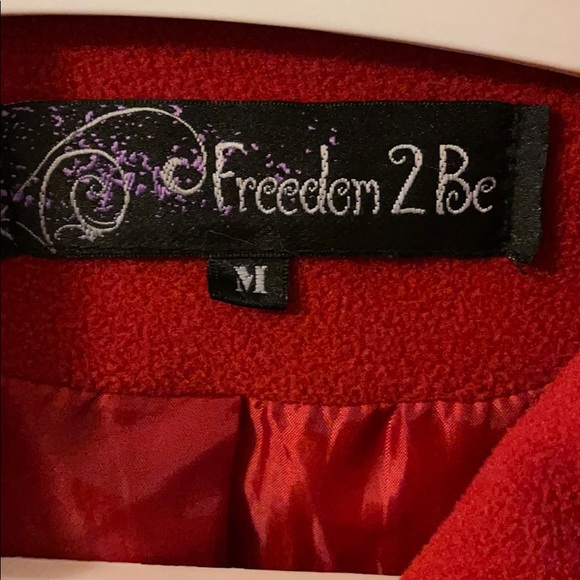 Large Button Fashion Jacket - Picture 2 of 8